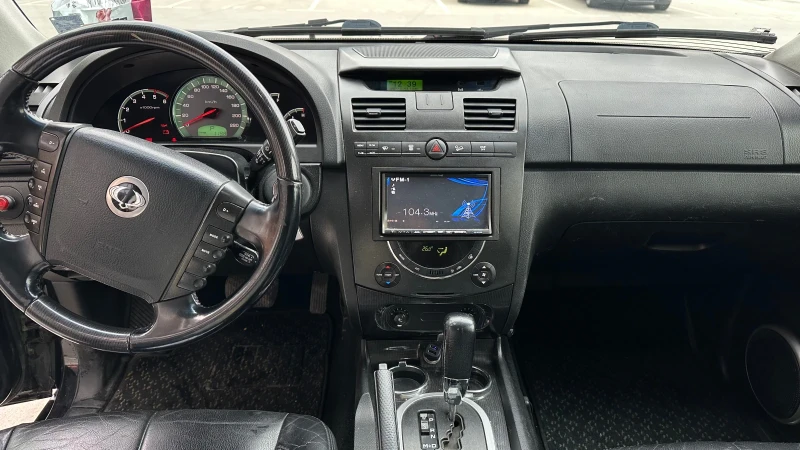 SsangYong Rexton, снимка 10 - Автомобили и джипове - 47821092