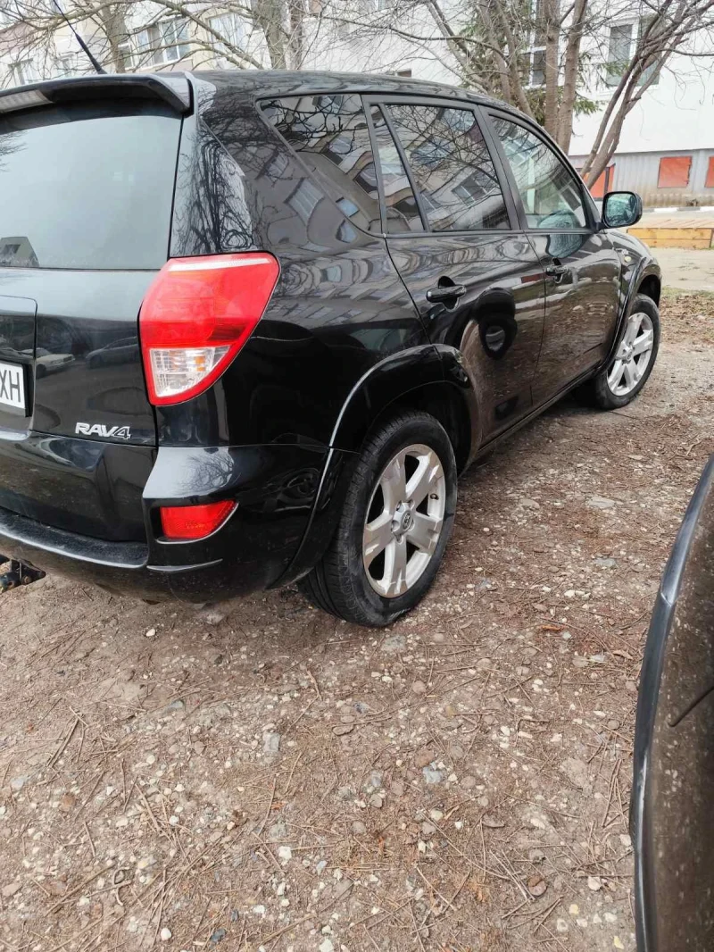 Toyota Rav4, снимка 4 - Автомобили и джипове - 49256147