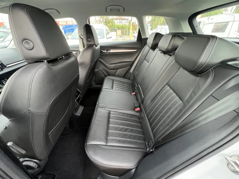 Skoda Karoq 1.6 TDI, снимка 11 - Автомобили и джипове - 51681312