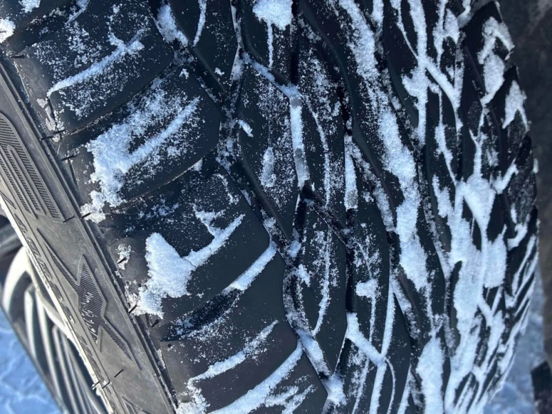 Mercedes-Benz GLS AMG 63  CARFAX, снимка 15 - Автомобили и джипове - 53405662