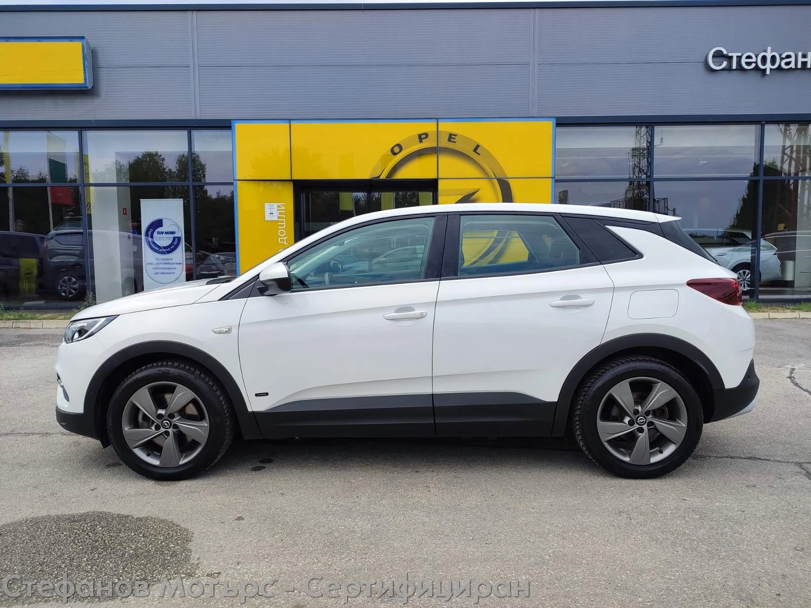 Opel Grandland X Elegance Plug-in-Hybrid 1.6 (225HP) AT8 - изображение 4