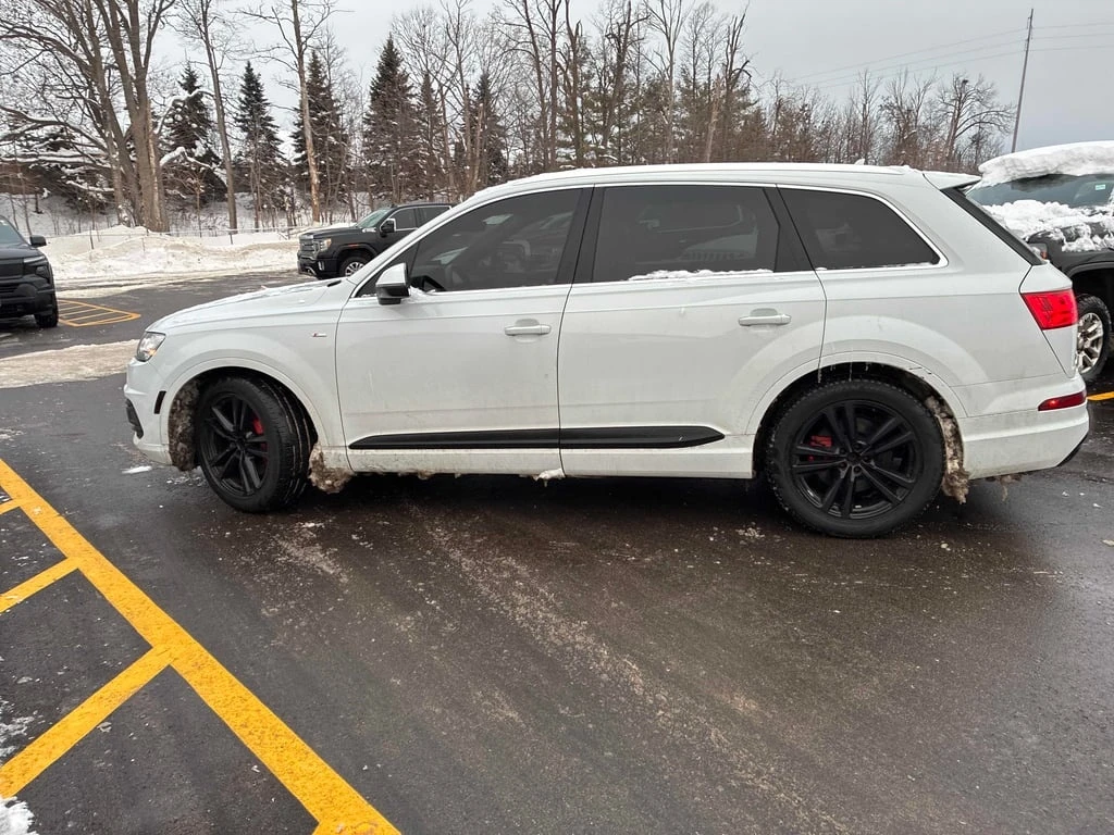 Audi Q7 * 3.0T Technik * CARFAX * ФИНАНСИРАНЕ - изображение 2