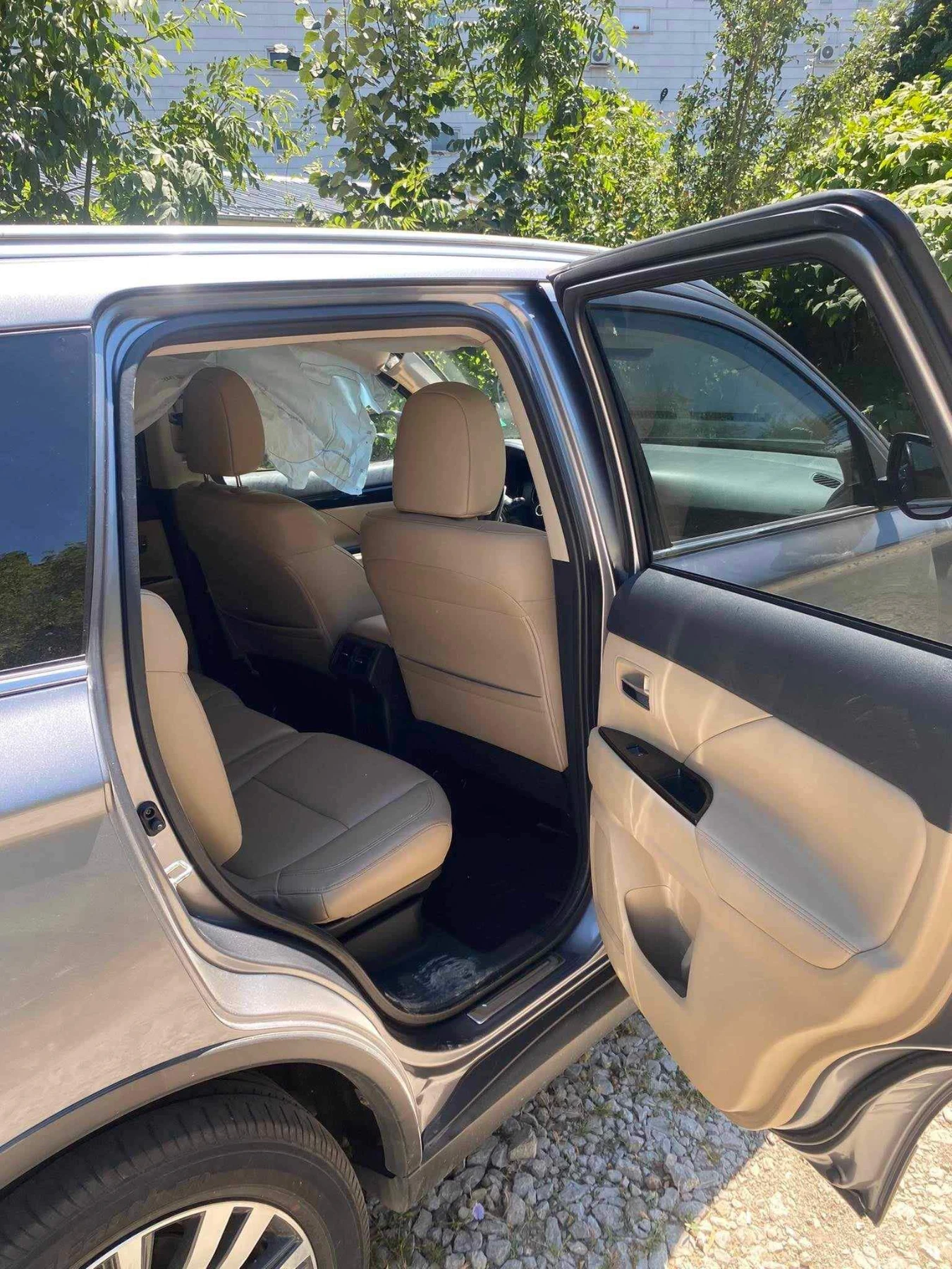 Mitsubishi Outlander 2.2 DID, снимка 4 - Автомобили и джипове - 54024776