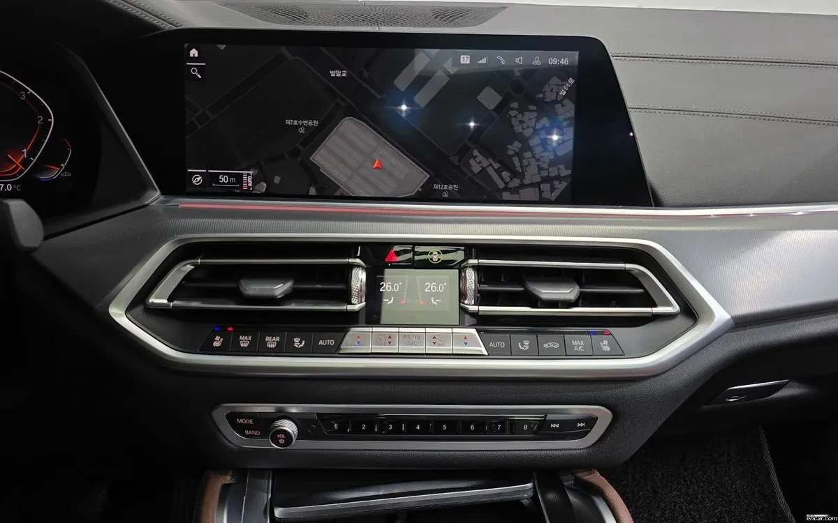 BMW X6 2020* HEAD-UP* KEYLESS* ОБДУХ* ПАНО* КРАЙНА ЦЕНА, снимка 10 - Автомобили и джипове - 54127406