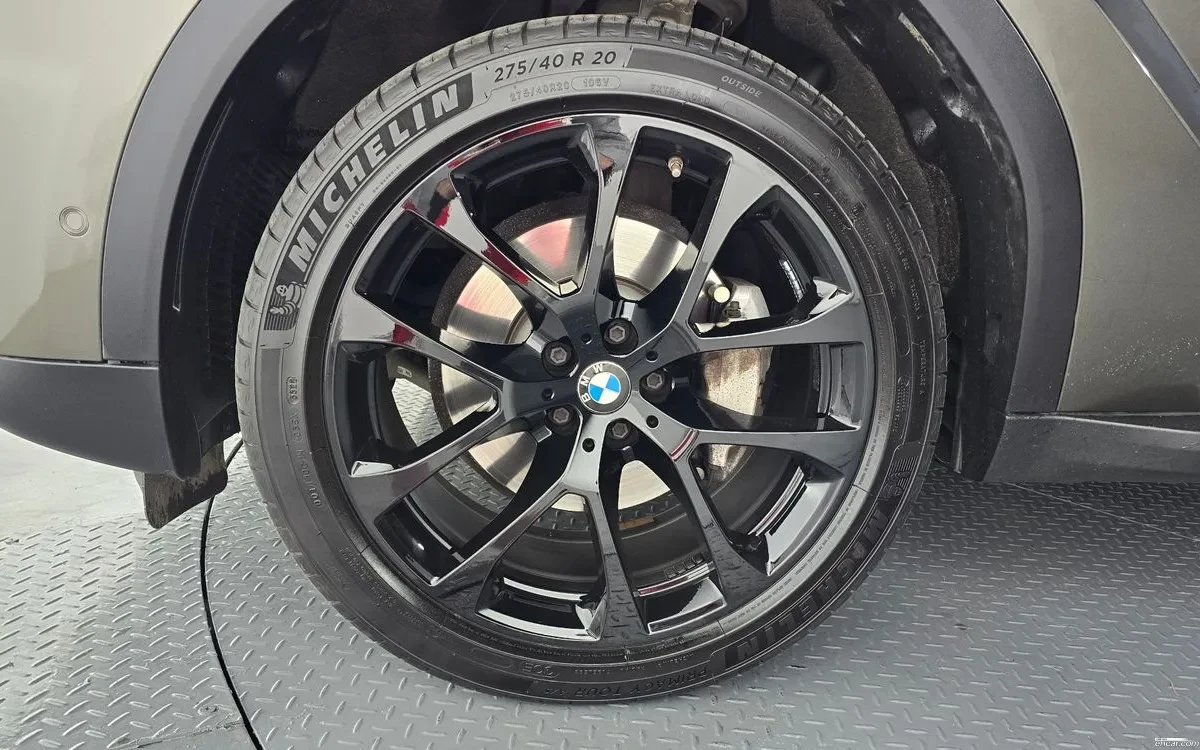 BMW X6 2020* HEAD-UP* KEYLESS* ОБДУХ* ПАНО* КРАЙНА ЦЕНА, снимка 5 - Автомобили и джипове - 54127406