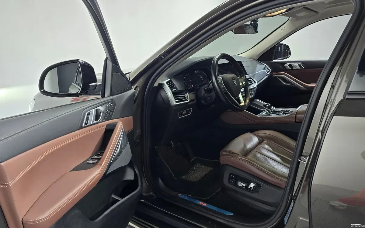 BMW X6 2020* HEAD-UP* KEYLESS* ОБДУХ* ПАНО* КРАЙНА ЦЕНА, снимка 9 - Автомобили и джипове - 54127406