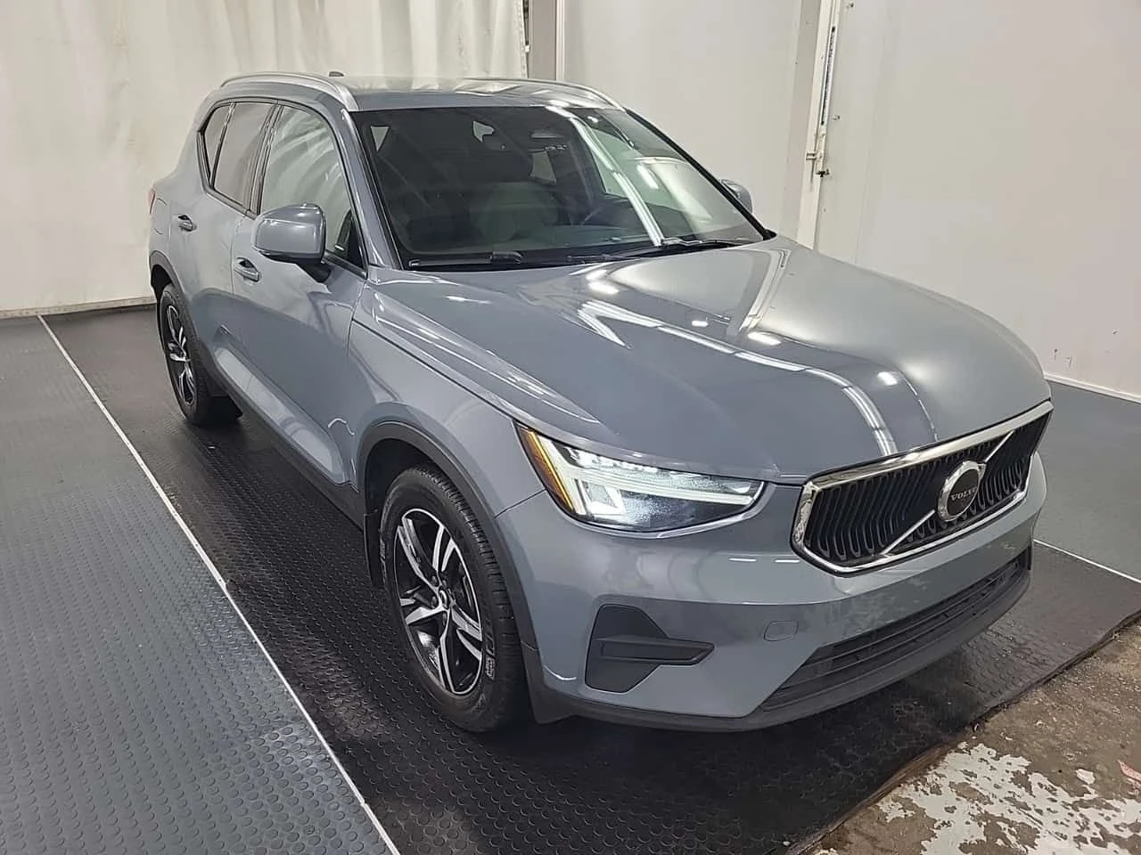 Volvo XC40 Core  CARFAX, снимка 3 - Автомобили и джипове - 54968609