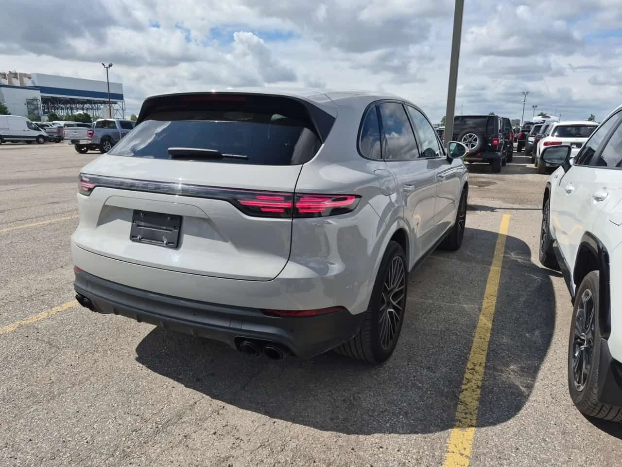 Porsche Cayenne  AWD / ОБДУХВАНЕ / 360 / ПАНОРАМА / 2 КЛЮЧА , снимка 3 - Автомобили и джипове - 55458590