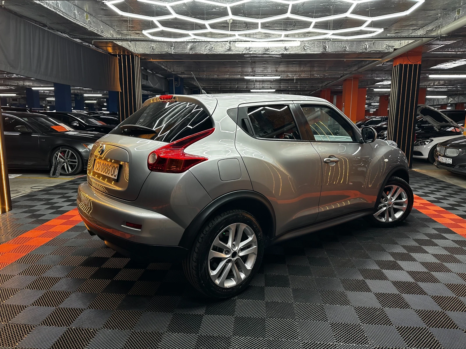 Nissan Juke 1.6i 117 �.�. ������� | Mobile.bg � ����������� 5
