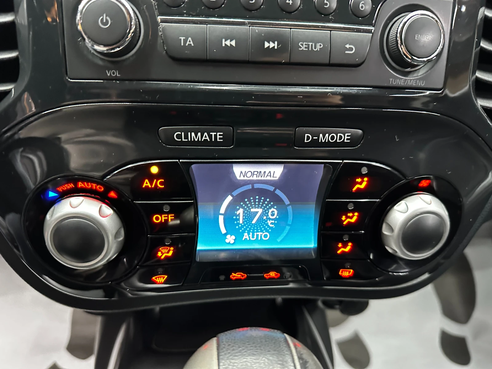 Nissan Juke 1.6i 117 �.�. ������� | Mobile.bg � ����������� 11