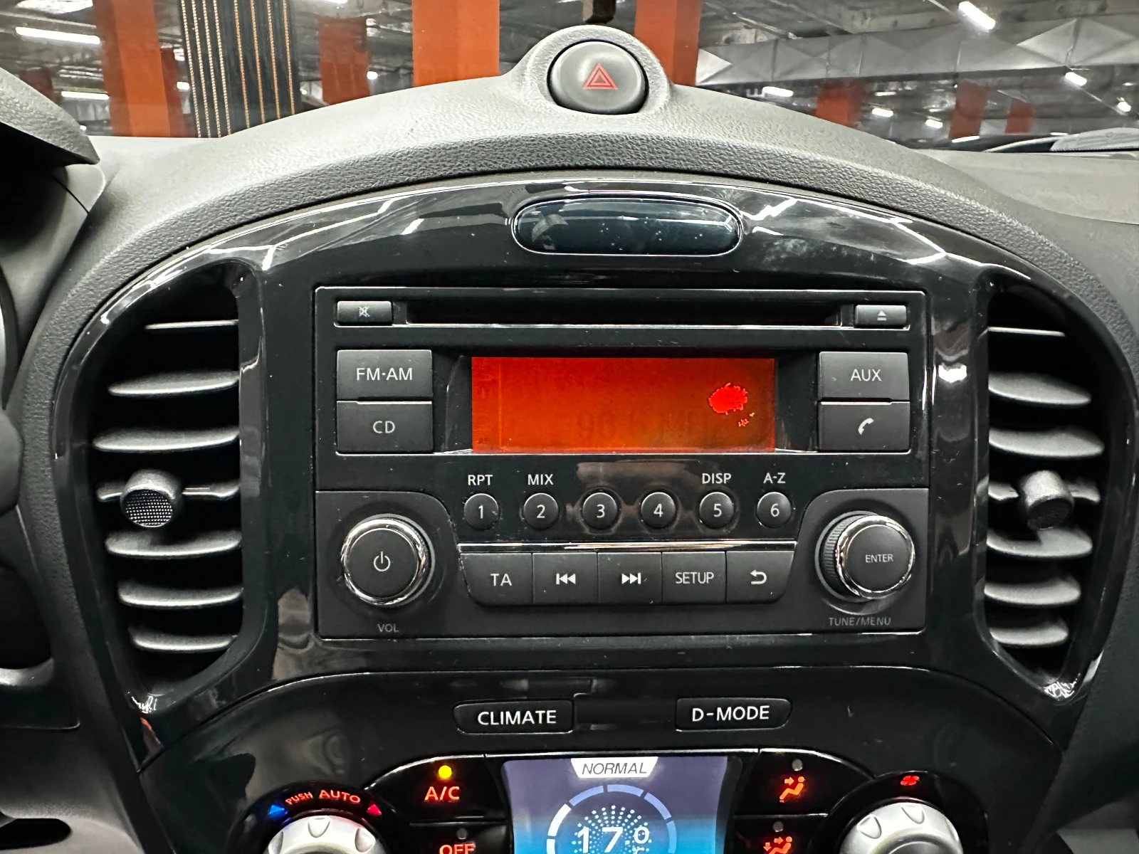 Nissan Juke 1.6i 117 �.�. ������� | Mobile.bg � ����������� 12