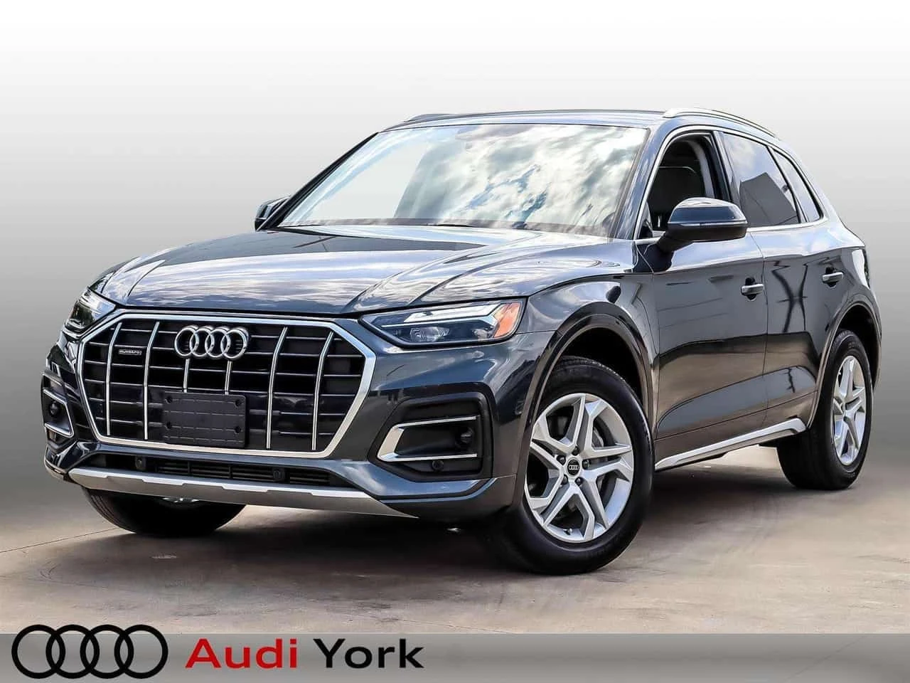 Audi Q5 * 45 TFSI KOMFORT | CONVINIENCE PKG * CARFAX * 