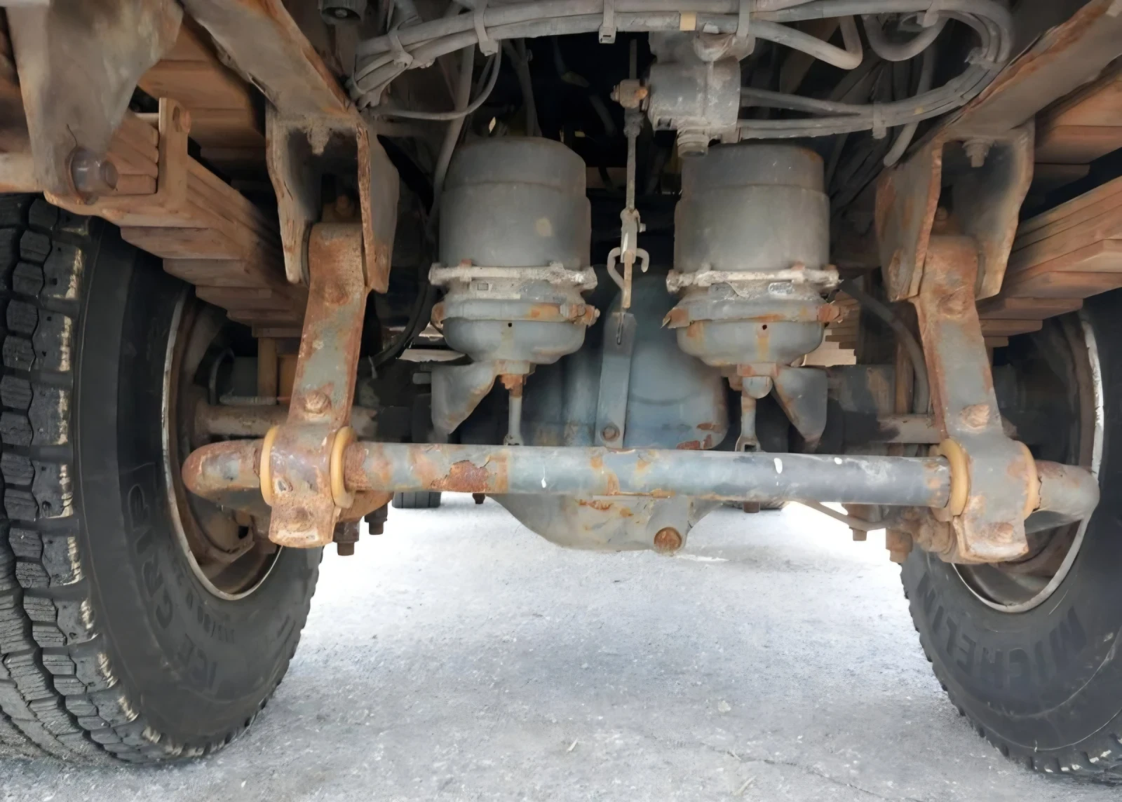 Renault Kerax 370dci 4x4 самосвал снегорин - изображение 9