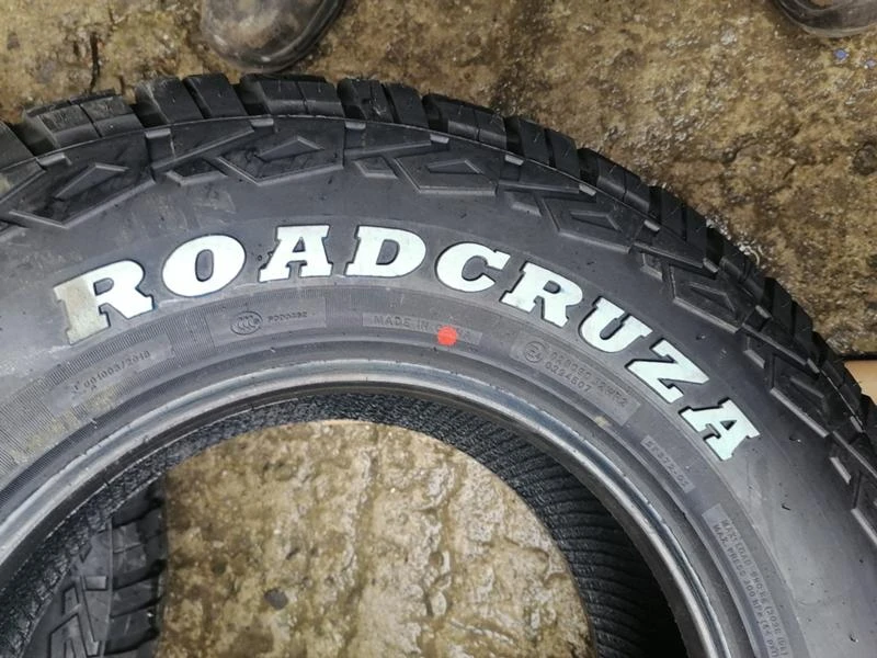 Гуми Всесезонни 235/75R15, снимка 7 - Гуми и джанти - 33283771