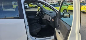 Dacia Lodgy 1.6* ЗаводскаГаз* 7МЕСТА* НАВИ* КЛИМА* ЕЛ ПАКЕТ, снимка 16