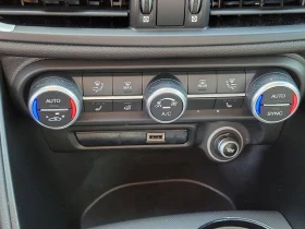 Alfa Romeo Giulia VELOCE RWD* АвтоКредит* (Цена до БГ) - 26299 € / 51436.37 лв. - 45849015 13