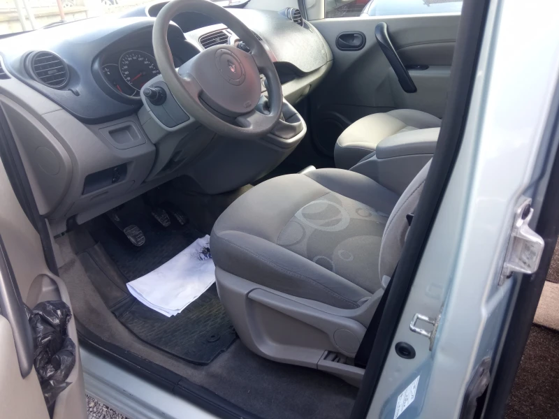 Renault Kangoo 1.6i16V , снимка 11 - Автомобили и джипове - 44906449