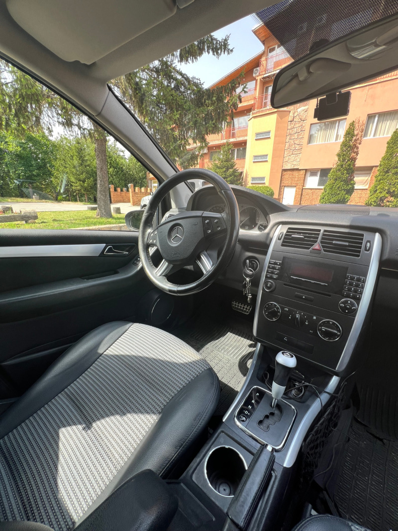 Mercedes-Benz B 200, снимка 4 - Автомобили и джипове - 46407132