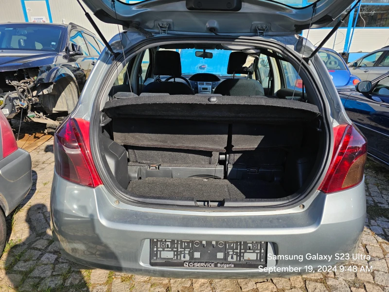 Toyota Yaris 1.2, снимка 9 - Автомобили и джипове - 47302991