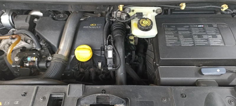 Renault Scenic, снимка 7 - Автомобили и джипове - 47971535