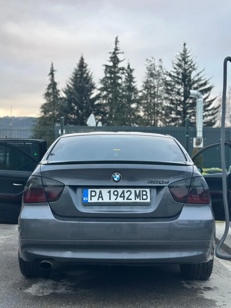 BMW 320, снимка 2 - Автомобили и джипове - 48370743