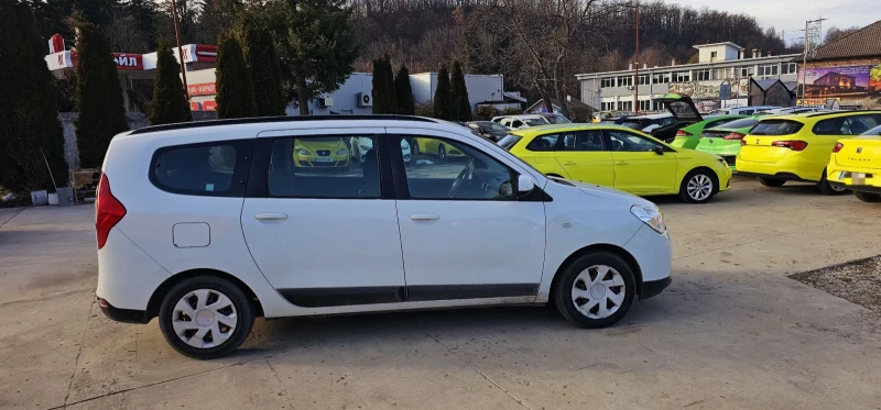 Dacia Lodgy 1.6* ЗаводскаГаз* 7МЕСТА* НАВИ* КЛИМА* ЕЛ ПАКЕТ, снимка 7 - Автомобили и джипове - 48875562