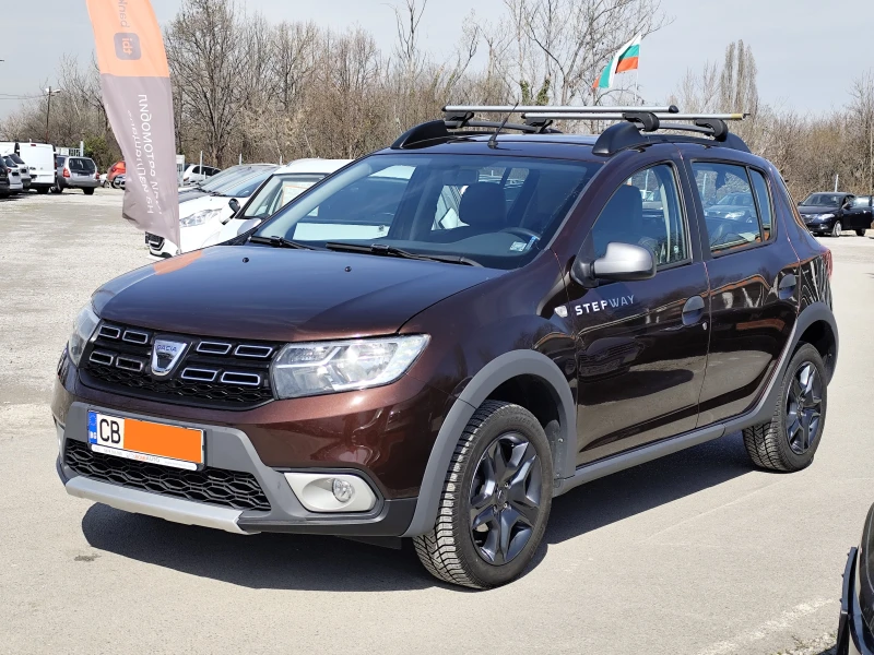 Dacia Sandero 900i/ГАЗОВА УРЕДБА* STEPWAY* EURO6B* NAVI* , снимка 1 - Автомобили и джипове - 49434968