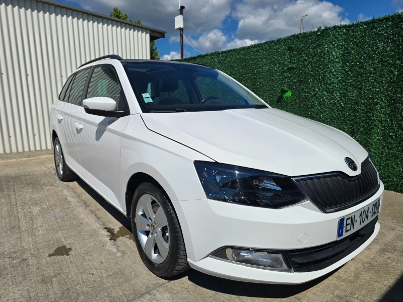 Skoda Fabia 1.2TSI 4 цилиндъра * ПАНОРАМА * НАВИГАЦИЯ , снимка 7 - Автомобили и джипове - 50364133