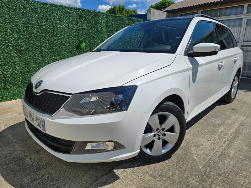 Skoda Fabia 1.2TSI 4 цилиндъра * ПАНОРАМА * НАВИГАЦИЯ 