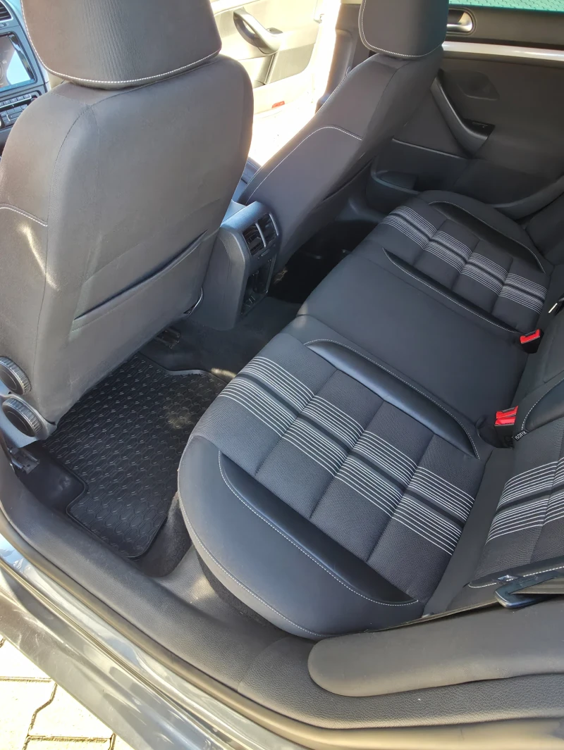 VW Golf Variant, снимка 8 - Автомобили и джипове - 52852153