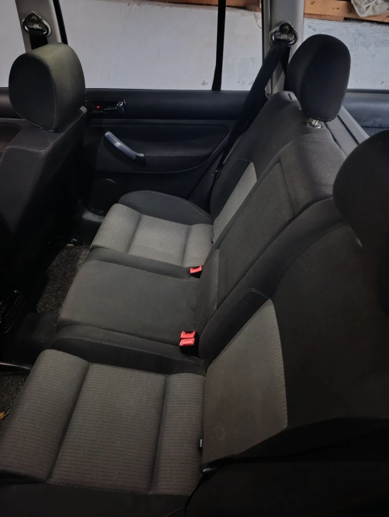 VW Golf Variant, снимка 11 - Автомобили и джипове - 53211344