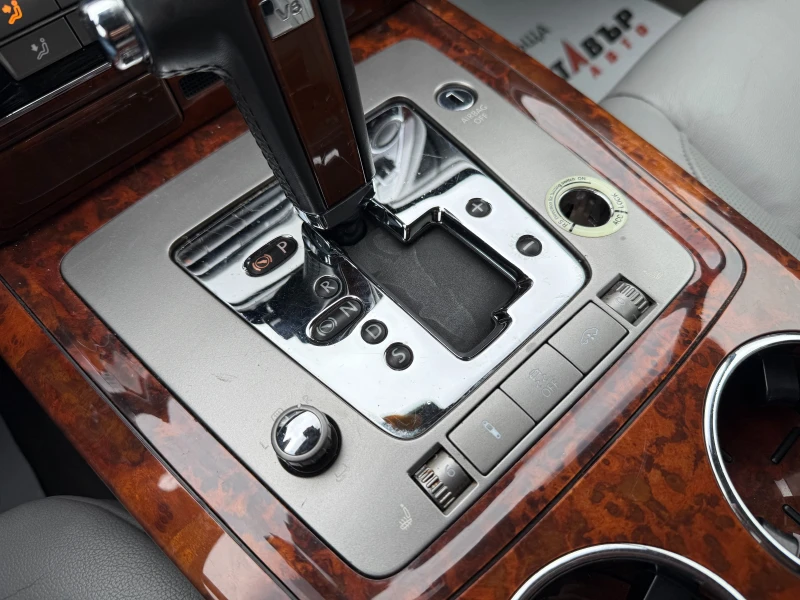 VW Phaeton, снимка 11 - Автомобили и джипове - 53391625