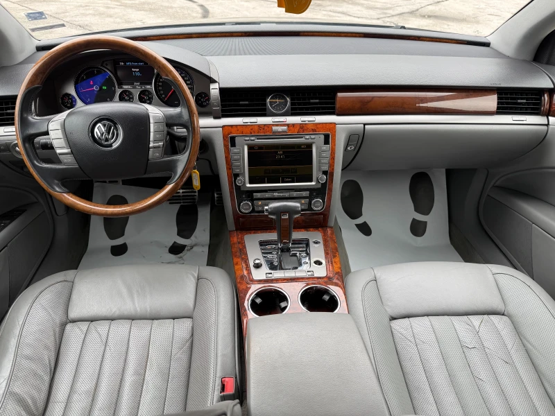 VW Phaeton, снимка 10 - Автомобили и джипове - 53391625