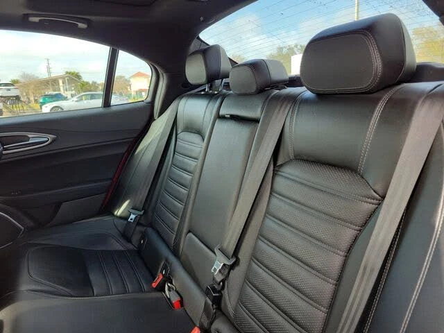 Alfa Romeo Giulia VELOCE RWD* АвтоКредит* (Цена до БГ) - изображение 6