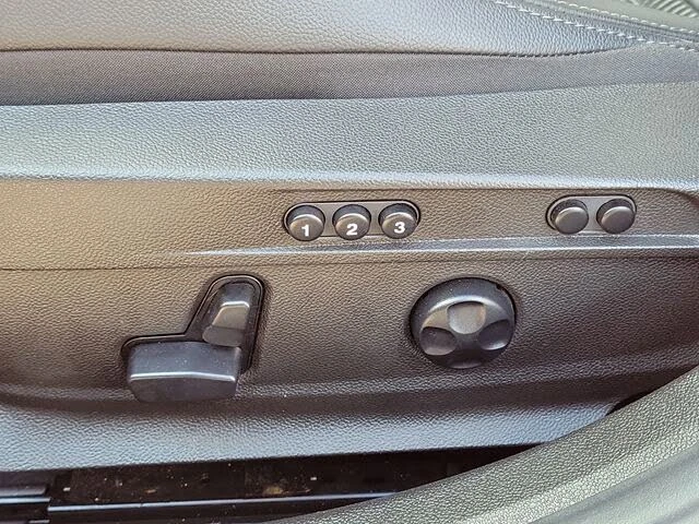 Alfa Romeo Giulia VELOCE RWD* АвтоКредит* (Цена до БГ) - изображение 10