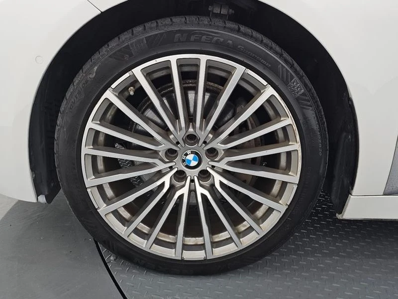 BMW 740 740d xDrive Design Pure Excellence| 320к.с.| ВКЛ.Т, снимка 5 - Автомобили и джипове - 55442028