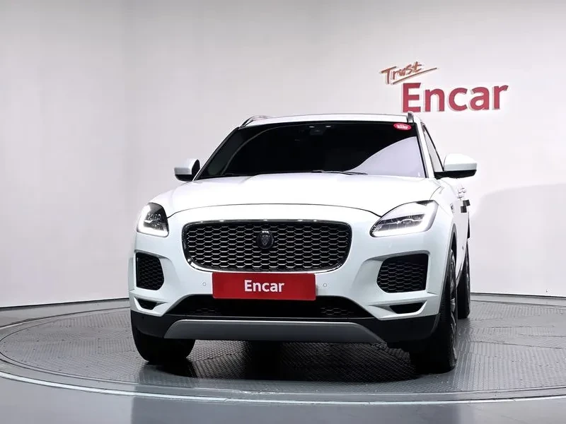 Jaguar E-pace D180 Se, снимка 3 - Автомобили и джипове - 56293004