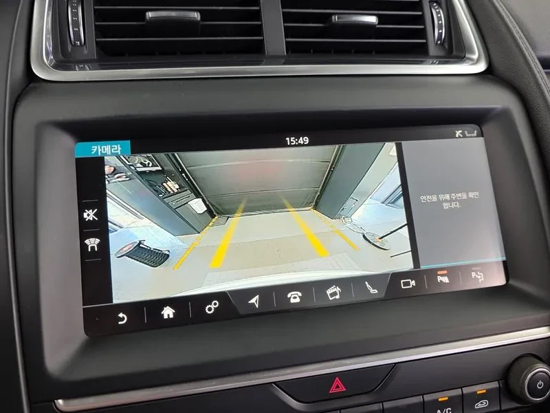 Jaguar E-pace D180 Se, снимка 14 - Автомобили и джипове - 56293004