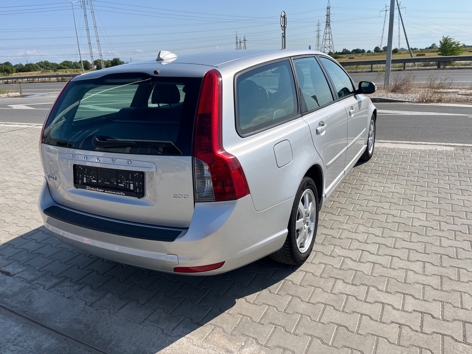 Volvo V50 2.0 D 136k.c - изображение 6