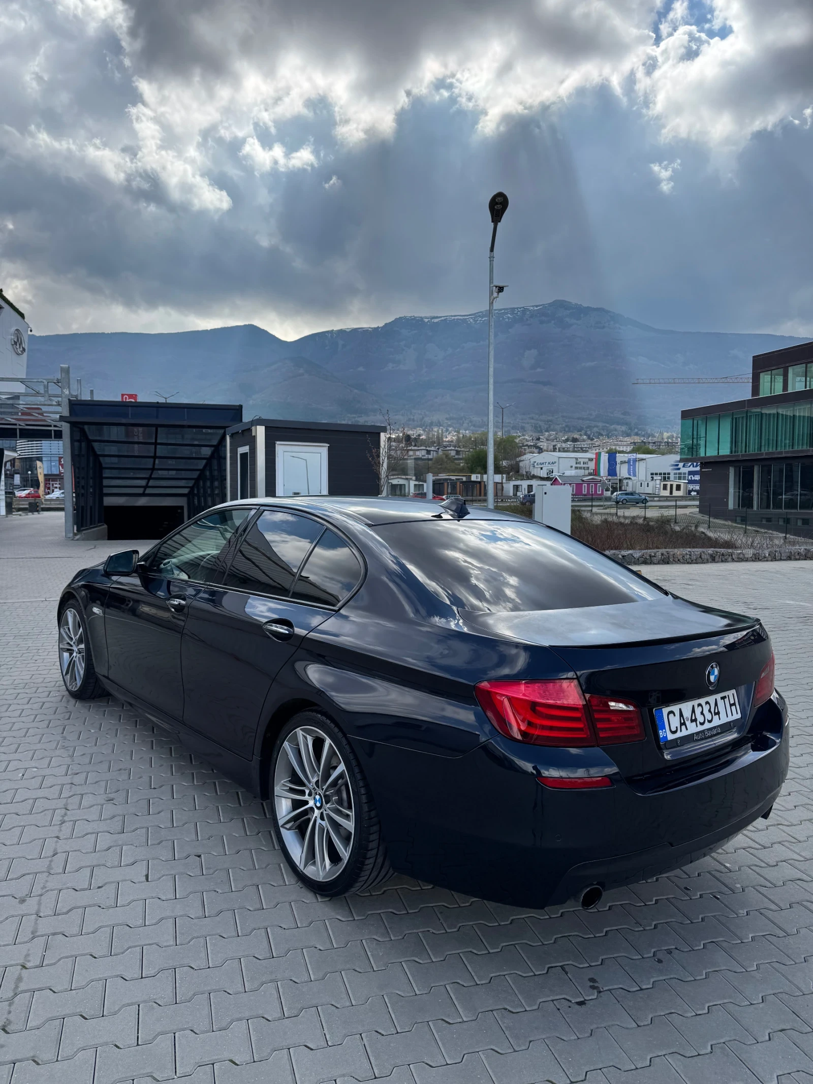 BMW 535 ЧИСТО НОВ МОТОР sat soft close dynamic keyless - изображение 3