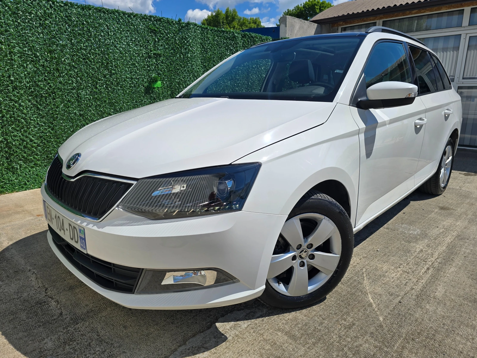 Skoda Fabia 1.2TSI 4 цилиндъра * ПАНОРАМА * НАВИГАЦИЯ  | Mobile.bg — изображение 1