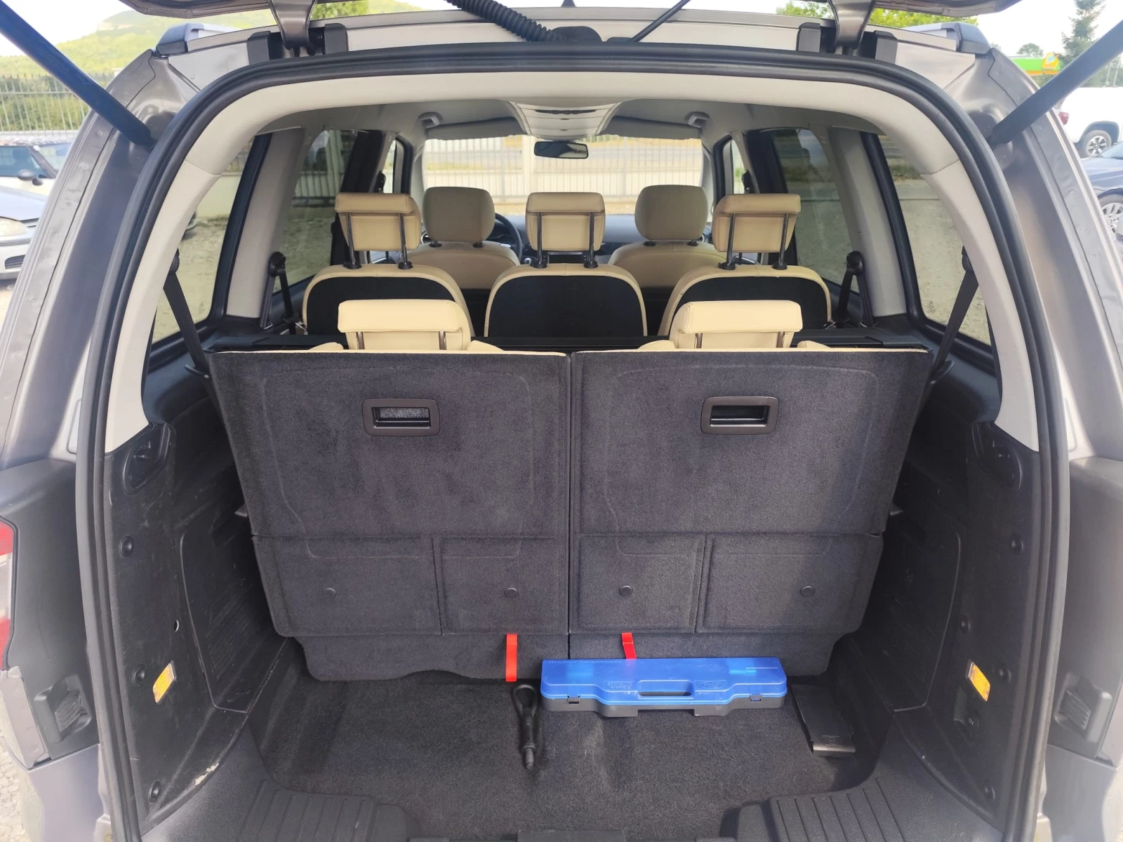 Ford Galaxy 2.2 дизел Италия - изображение 7