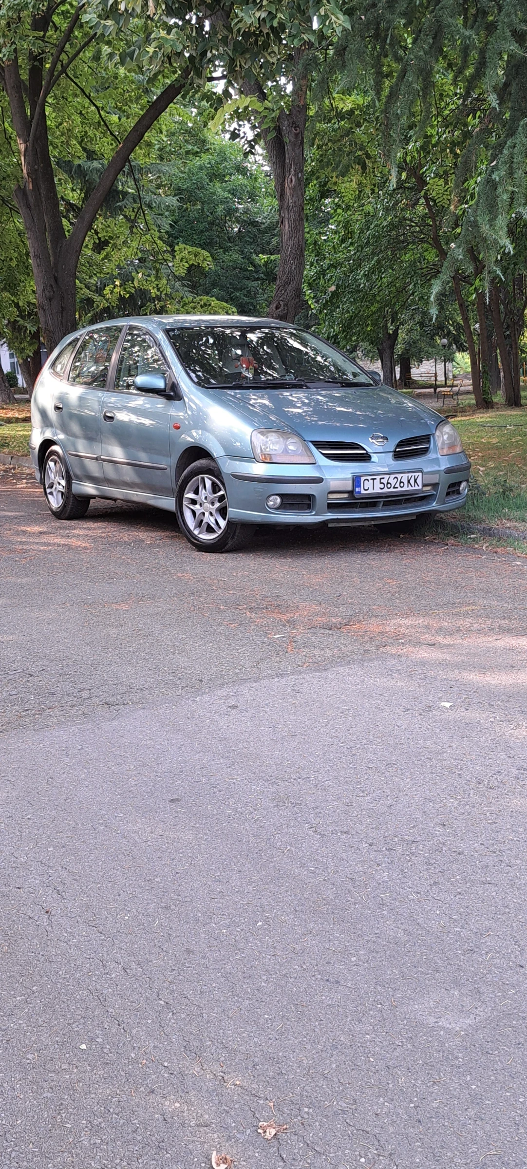 Nissan Almera tino Дизел