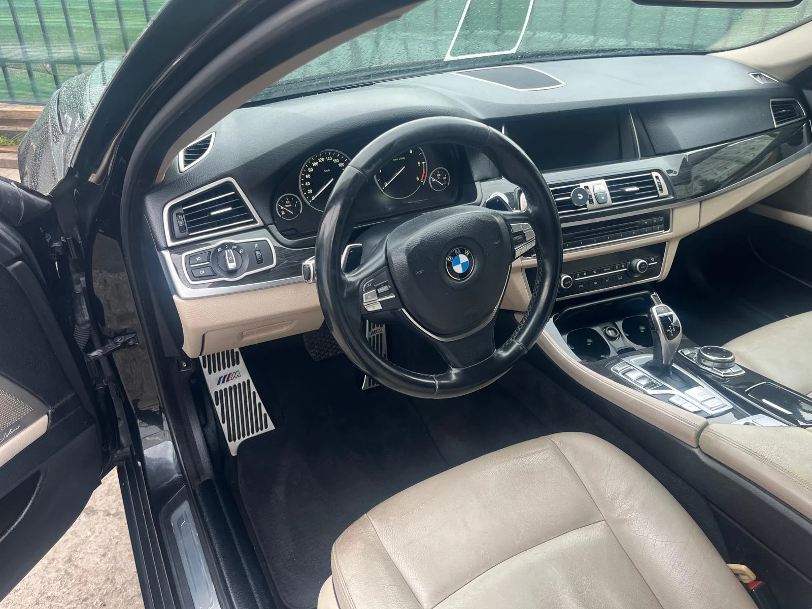 BMW 525 X Drive, снимка 14 - Автомобили и джипове - 53523598