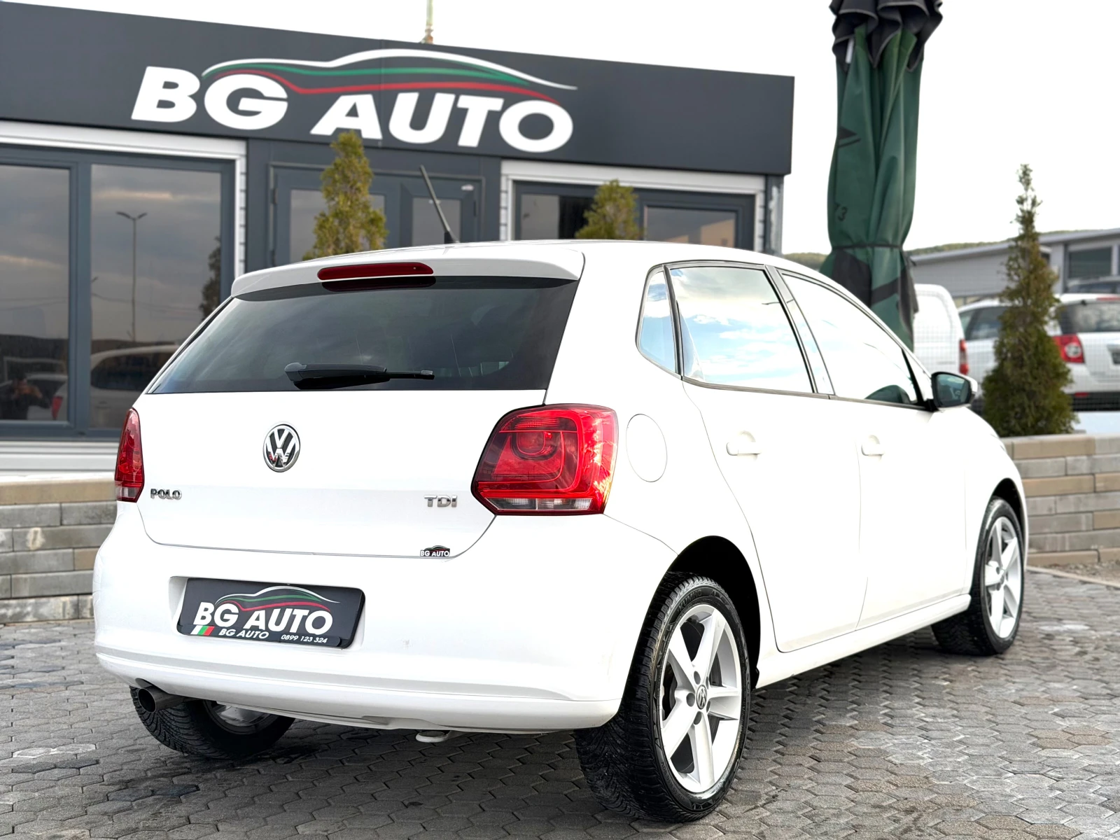VW Polo * 1.6-TDI-90* HIGHLINE* ИТАЛИЯ* EURO 5* , снимка 4 - Автомобили и джипове - 54000052