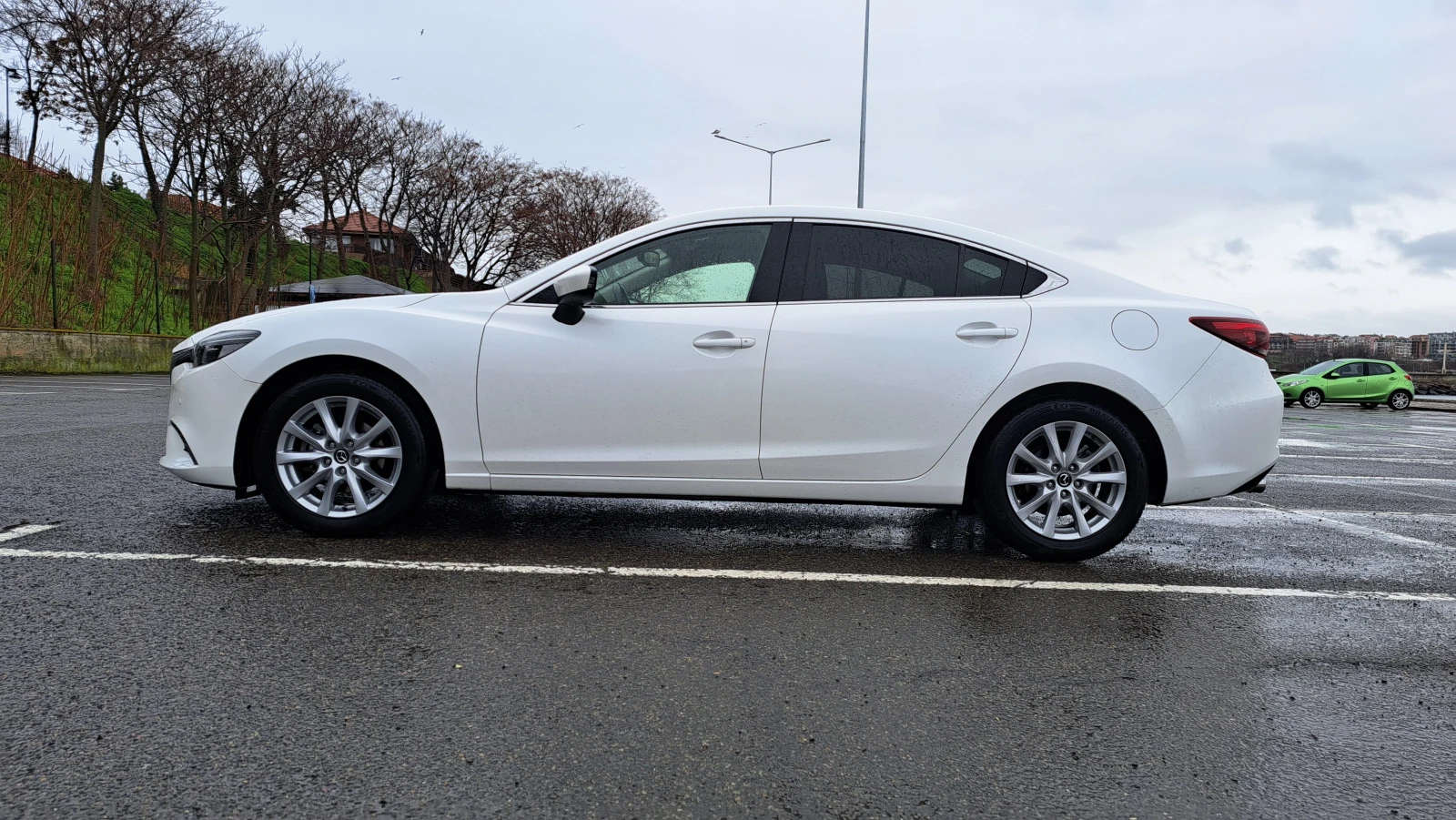 Mazda 6 2.2 SKYAKTIV, снимка 3 - Автомобили и джипове - 54023657