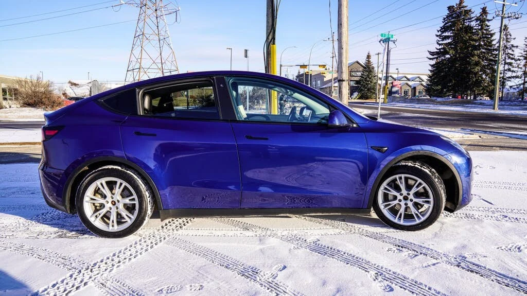 Tesla Model Y Long Range AWD* PANORAMA* ПОДГРЕВ* 360 CAM* , снимка 3 - Автомобили и джипове - 54210881