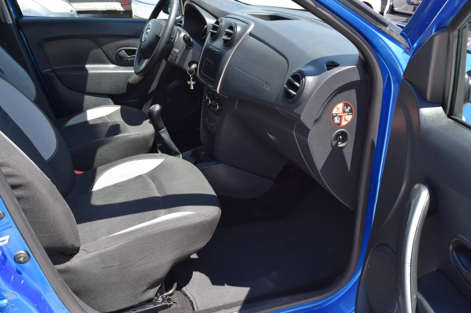 Dacia Sandero STEPWAY* 1.5Dci* Навигация* Euro5B, снимка 10 - Автомобили и джипове - 55234745