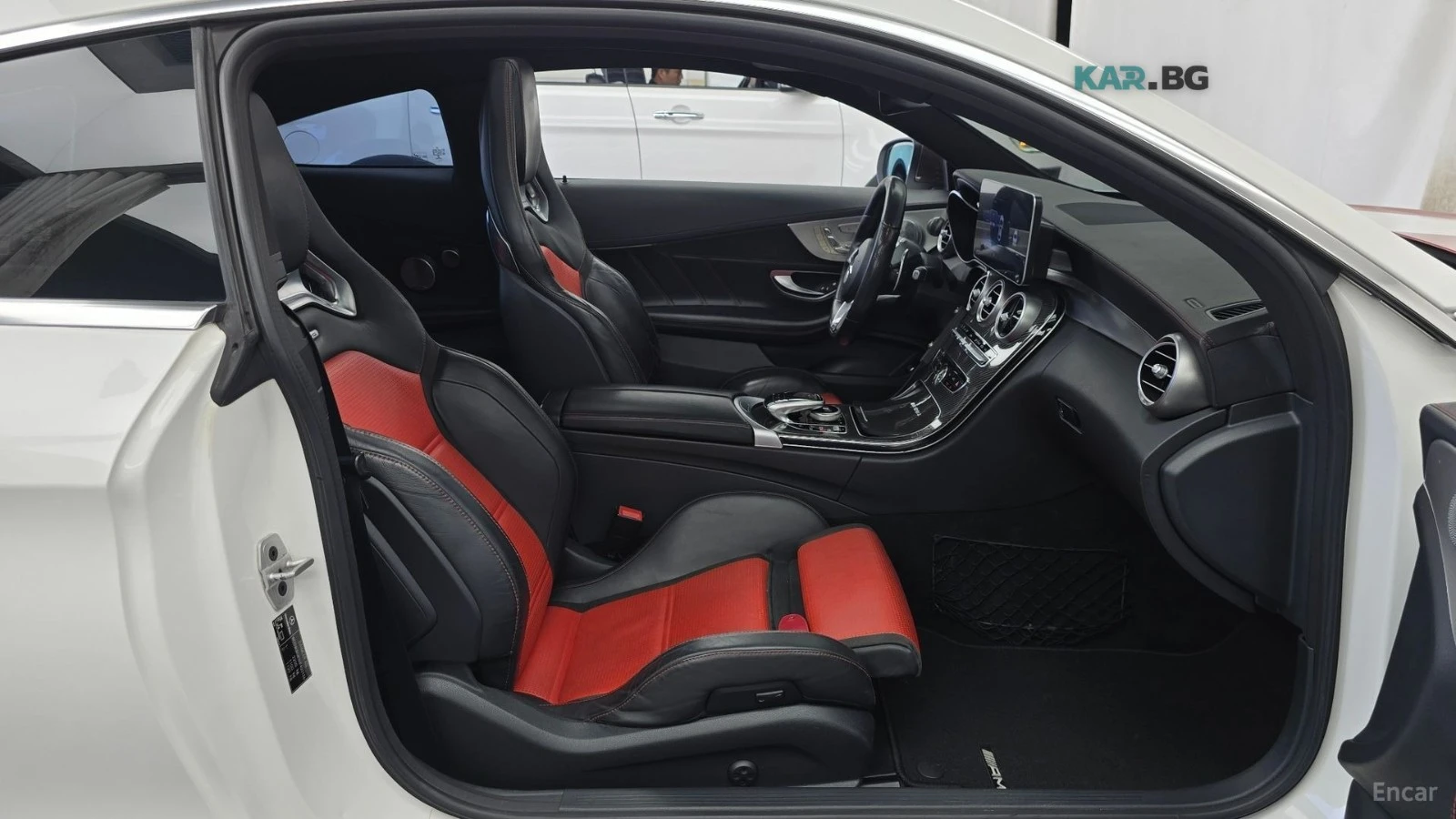Mercedes-Benz C 63 AMG BURMESTER* 360* КАМЕРА* ПОДГРЕВ* SUNROOF* , снимка 9 - Автомобили и джипове - 55276740