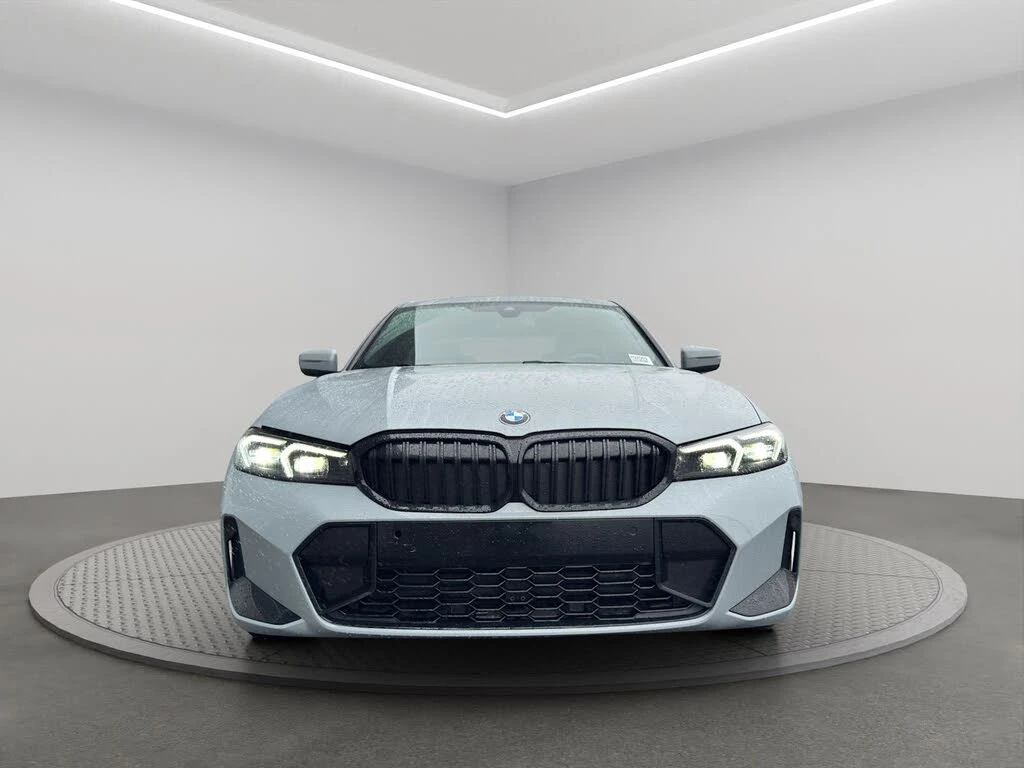 BMW 330 i* XDRIVE* MSPORT* HEAD UP* HARMAN* ШИБИДАХ* CAM, снимка 2 - Автомобили и джипове - 55277804